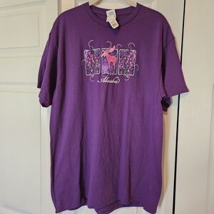 NWT Purple Alaska graphic moose tshirt size L